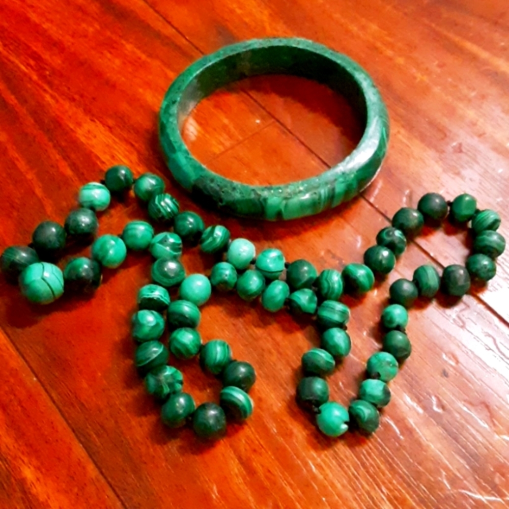 Solid Malachite Stone Necklace And Bracelet - image 1